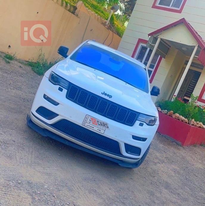 جیپ گراند شیرۆکی